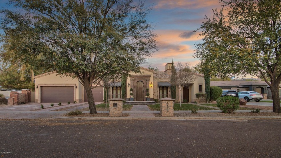 4445 N 36th Place, Phoenix, AZ 85018 - photo 1