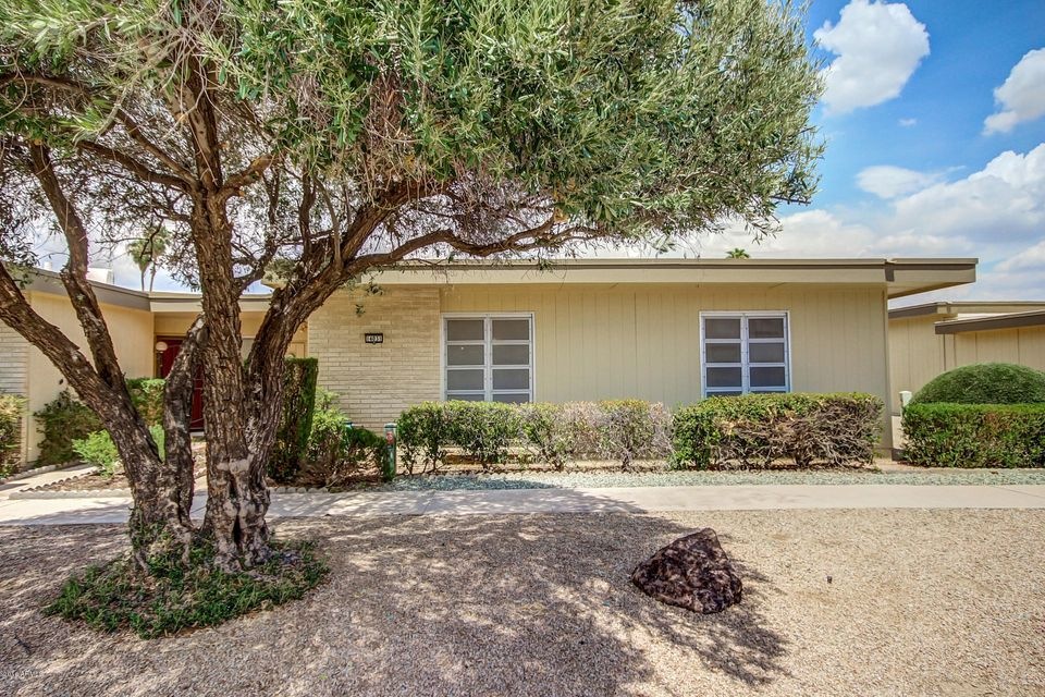 14031 N 111th Ave unit 17F, Sun City, AZ 85351 - photo 1