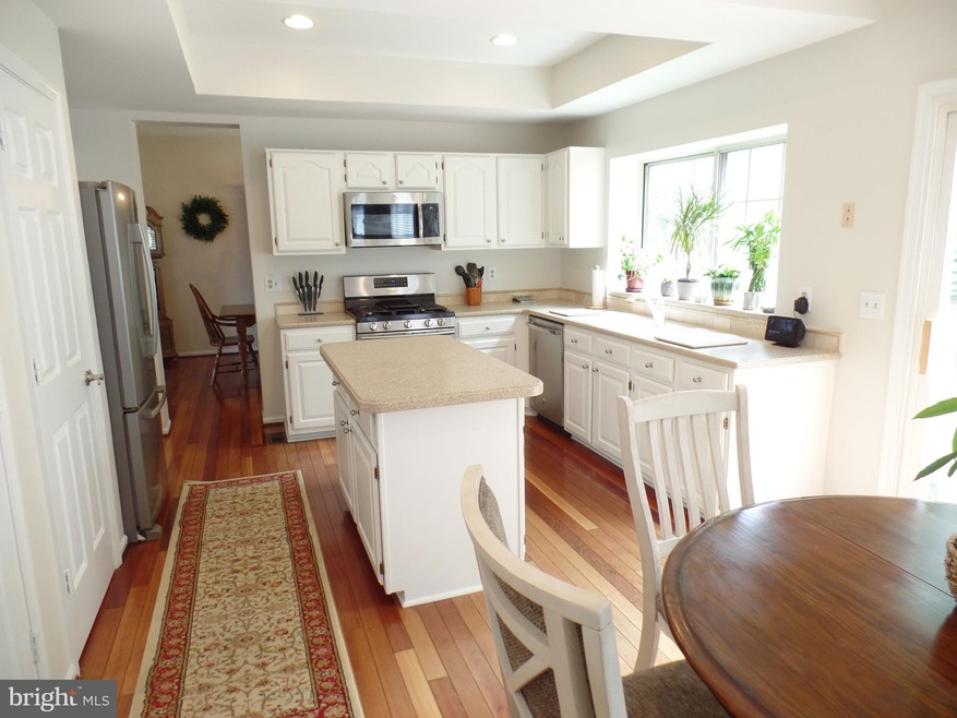 8517 Troutman Ct, Manassas, VA 20110 - photo 1