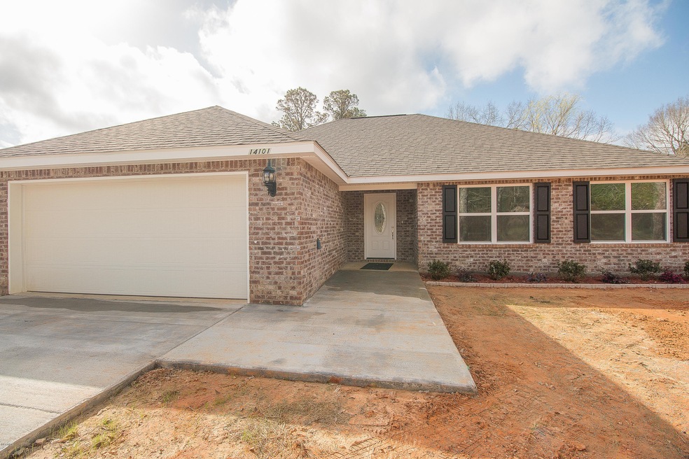 14101 Suburban Dr-100