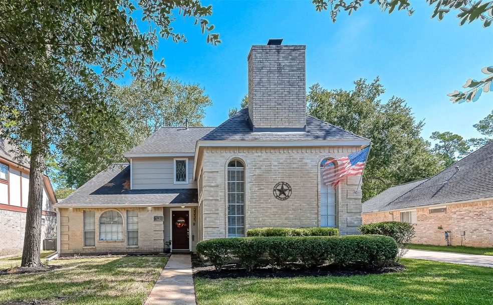 11822 Park Creek Dr, Houston, TX 77070 - photo 1