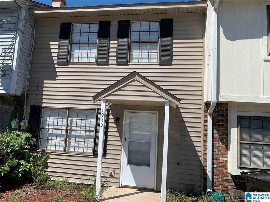 1935 Springlake Ct, Birmingham, AL 35215 - photo 1