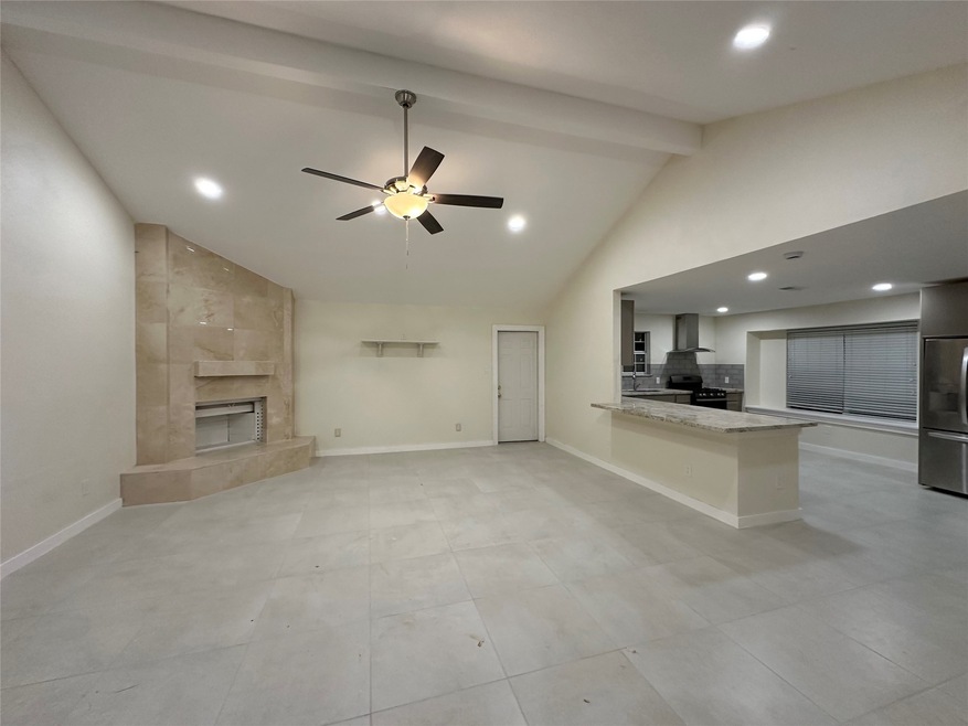 3439 Sandbrook Dr, Houston, TX 77066 - photo 1