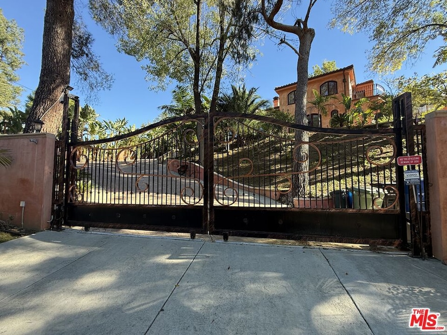 4536 Vanalden Ave, Tarzana, CA 91356 - photo 1