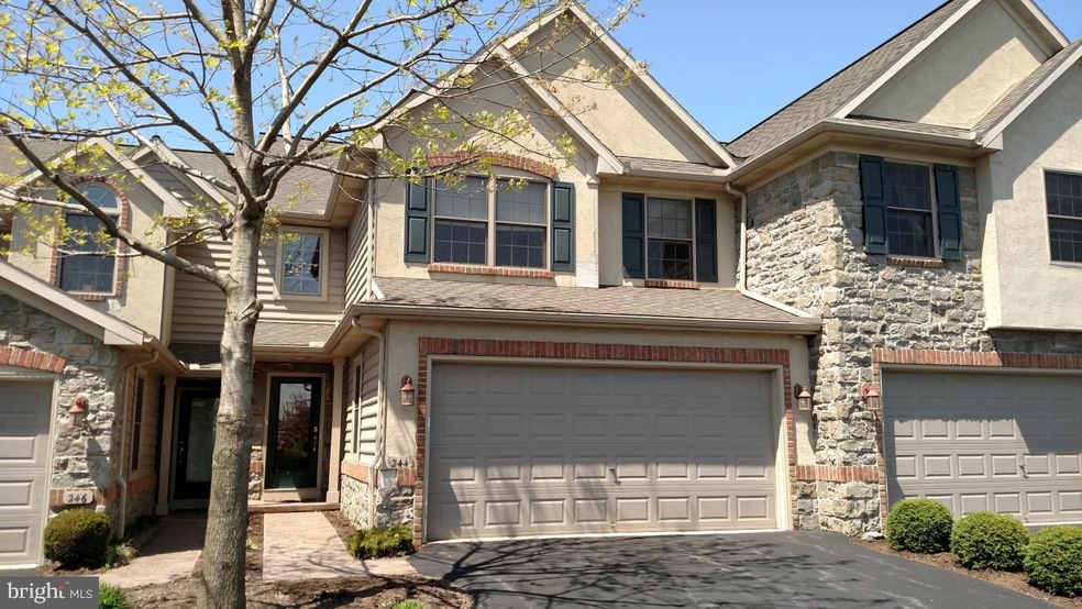 244 Fieldcrest Ln, Ephrata, PA 17522 - photo 1