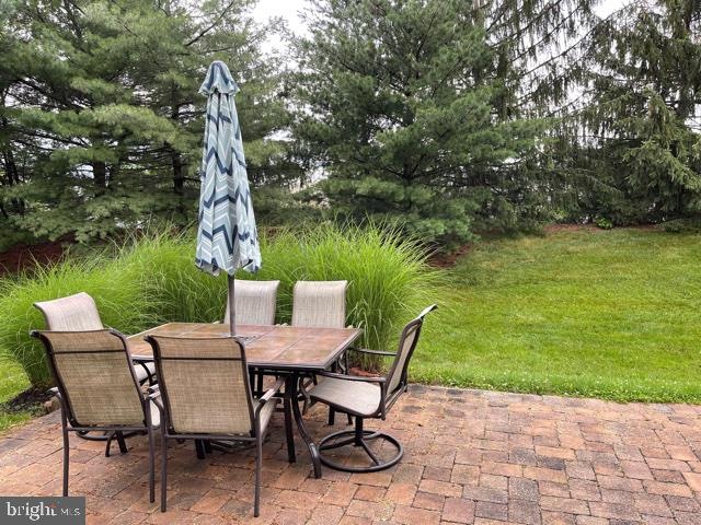 23 Brownstone Rd, East Windsor, NJ 08520 - photo 1