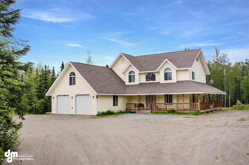 1575 N Meadow Lakes Loop-large-001-Exter