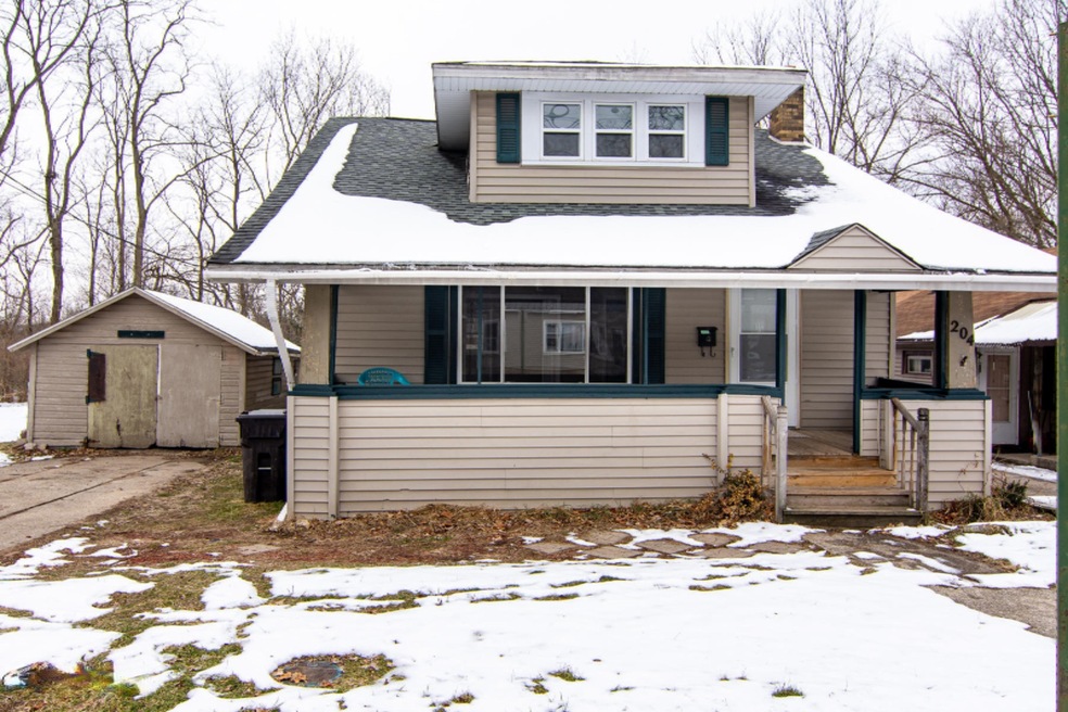 204 S 3rd-2