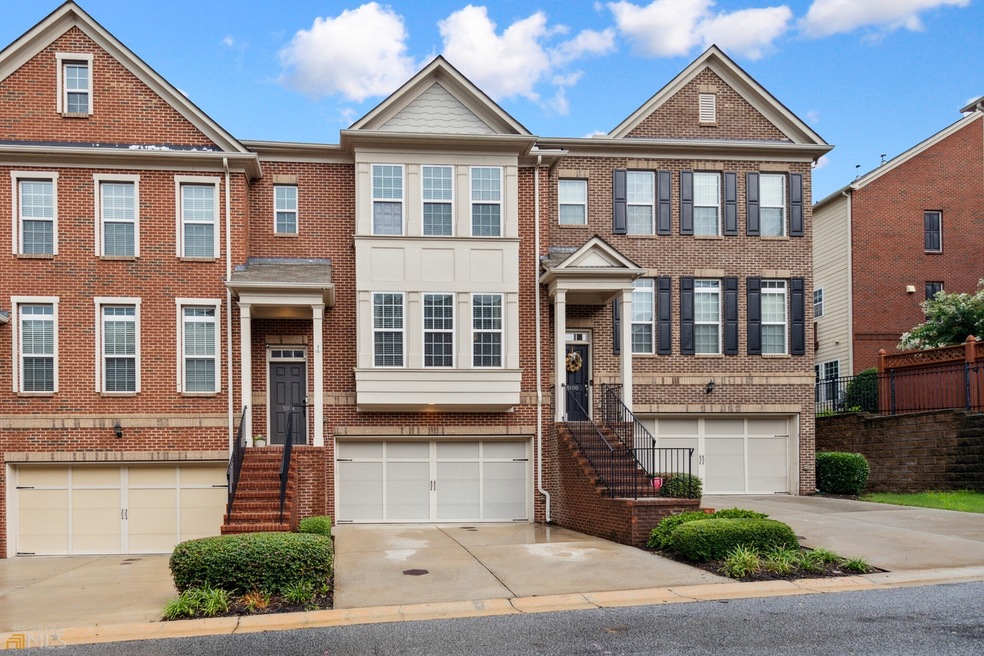 Beautiful Brick Townhome, Minutes to Smyrna Market