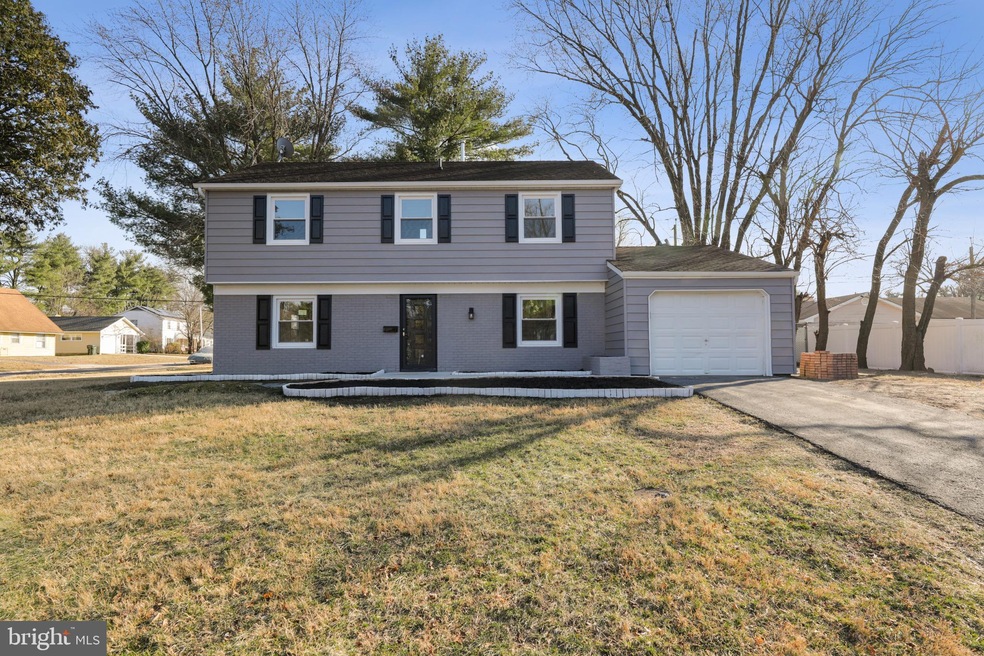 32 Springfield Ln, Willingboro, NJ 08046 - photo 1