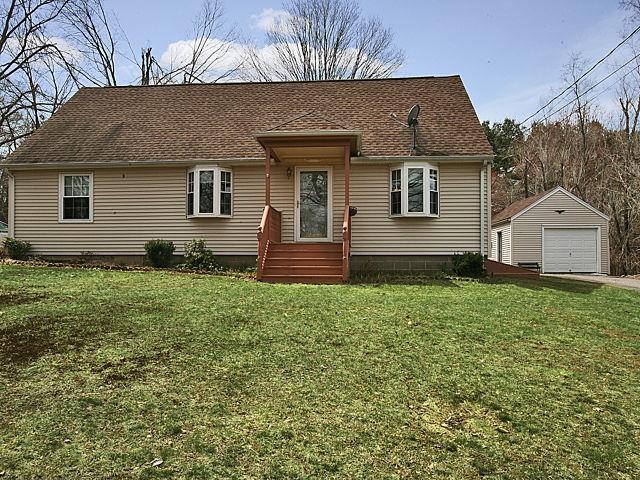 9 Kay Ln, Newtown, CT 06470 - photo 1