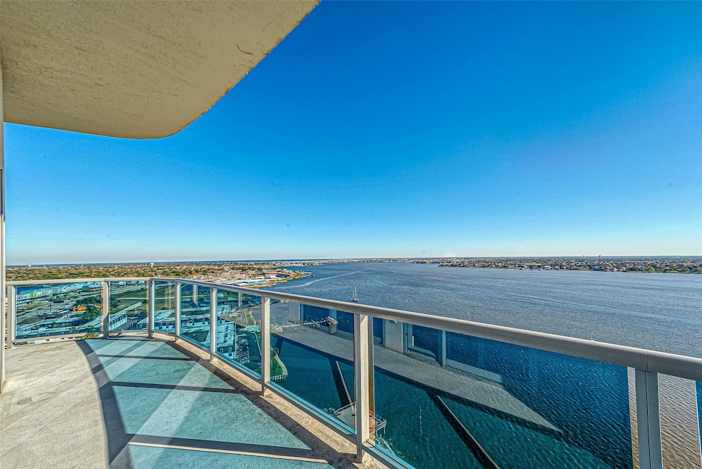 This could be your view from your balcony! (lookin