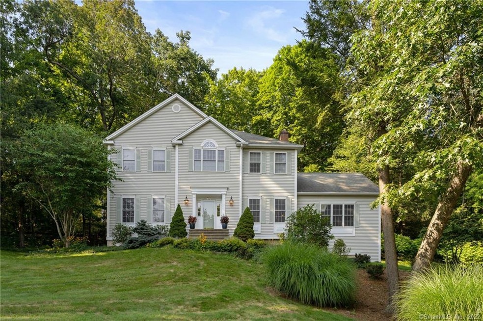 614 Roxbury Rd, Southbury, CT 06488 - photo 1