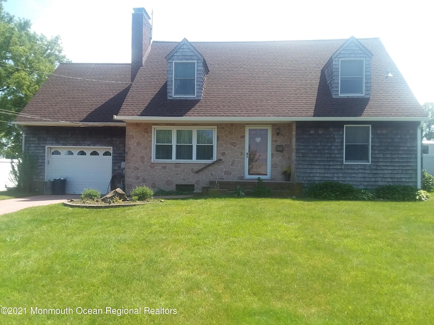 Sold $667,500 • Co-Listing Agent