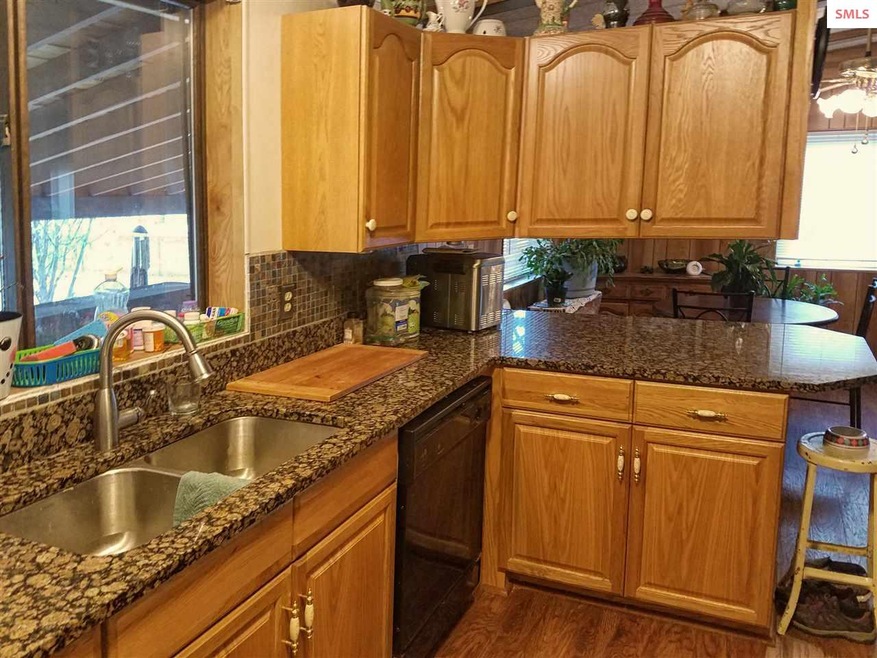 206 E 3rd Ave, Clark Fork, ID 83811 - photo 1