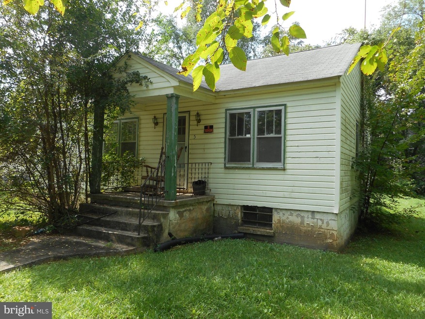 504 S Reymann St, Ranson, WV 25438 - photo 1