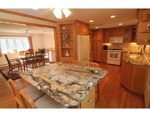 65 Washington St, Shrewsbury, MA 01545 - photo 1