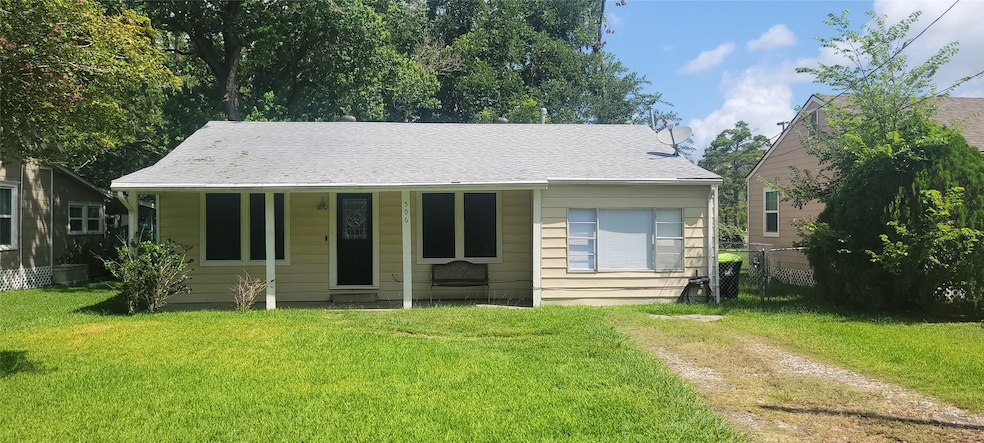 506 Mason St, Tomball, TX 77375 - photo 1