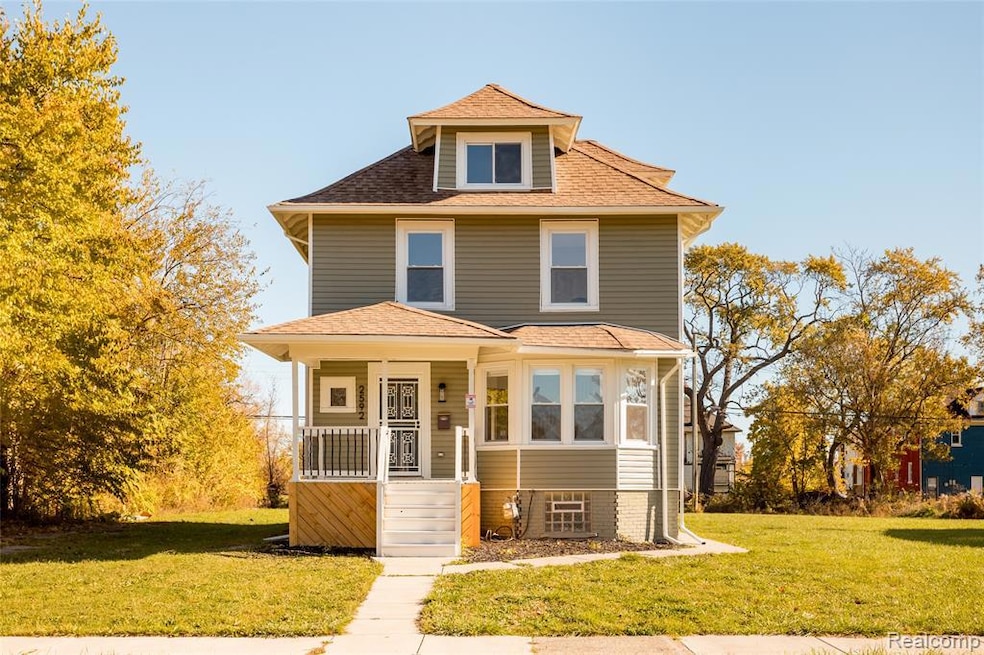 2592 Harding St, Detroit, MI 48214 - photo 1
