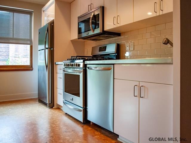 423 Madison Ave unit 3, Albany, NY 12210 - photo 1