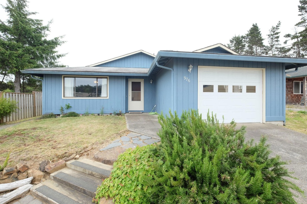 976 SE Jetty Ave, Lincoln City, OR 97367 - photo 1