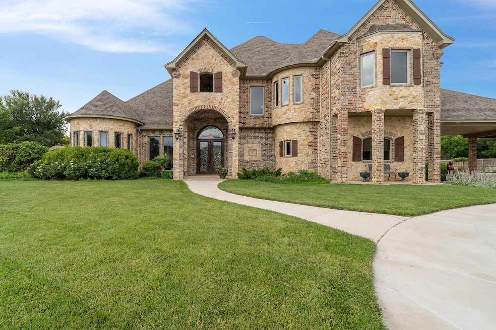 For Sale $825,000