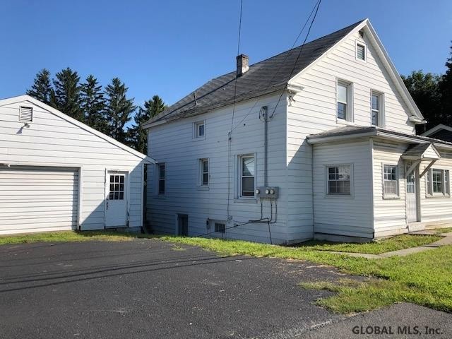 629 Hoosick Rd, Troy, NY 12180 - photo 1