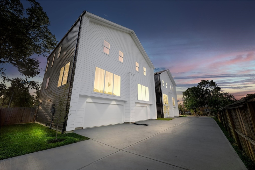 2546 Walcott, Houston, TX 77088 - photo 1