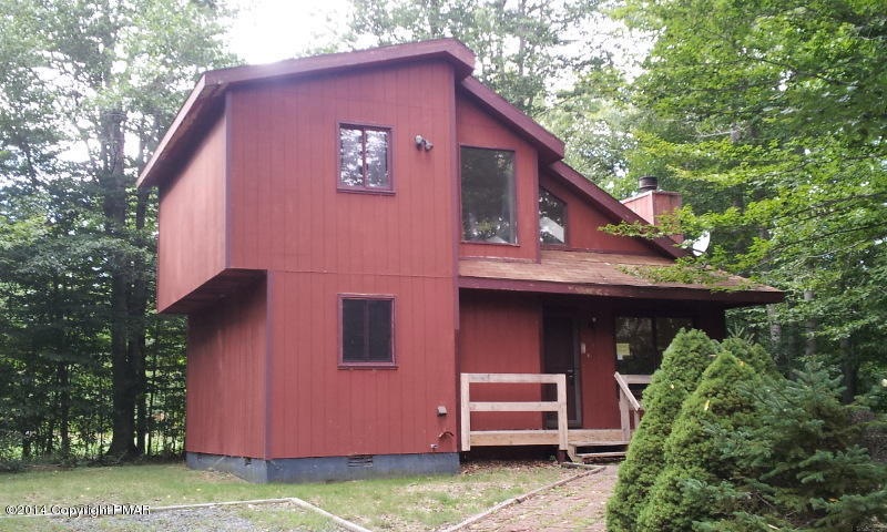 9640 Stony Hollow Dr, Tobyhanna, PA 18466 - photo 1