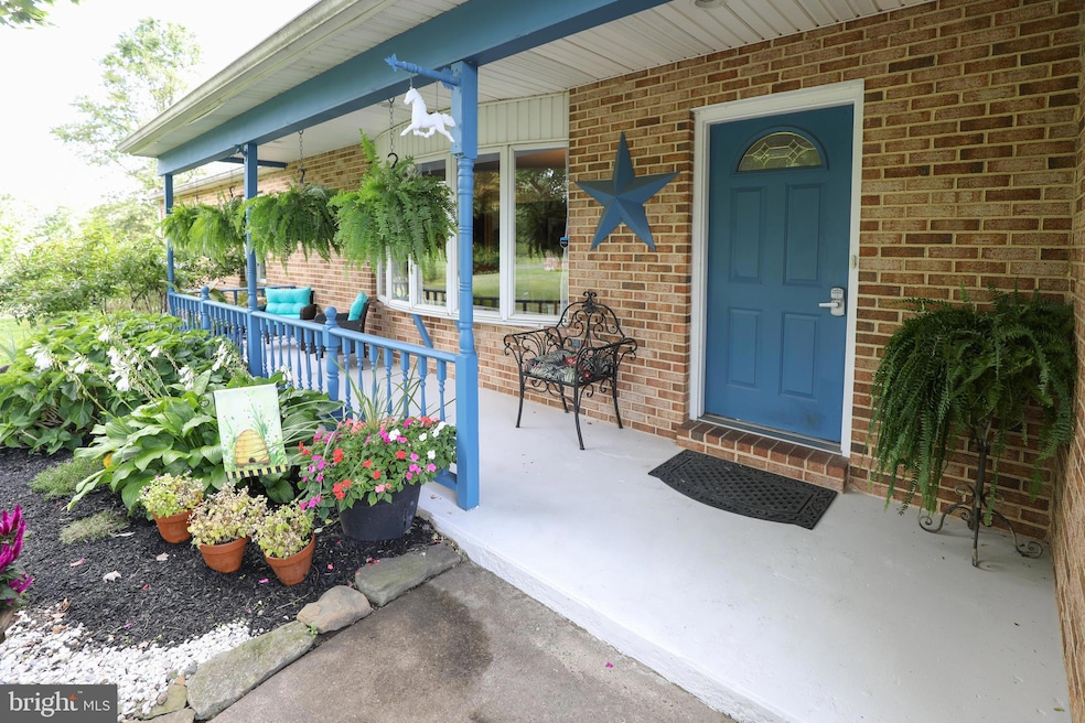 2 Chelfield Rd, Dublin, PA 18917 - photo 1