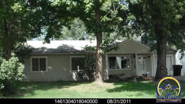 3529 SW Kerry Ave, Topeka, KS 66611 - photo 1