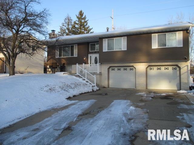 7120 N Manning Dr, Peoria, IL 61614 - photo 1