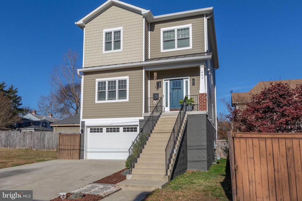 409 Dunmore St, Fredericksburg, VA 22401 - photo 1