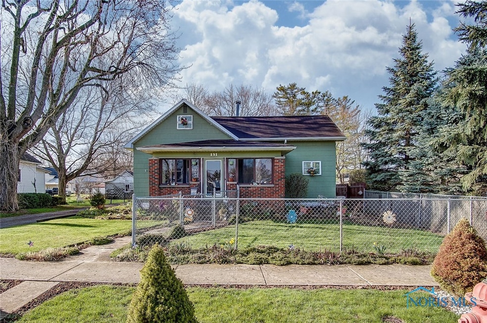131 Ash Ave, Findlay, OH 45840 - photo 1