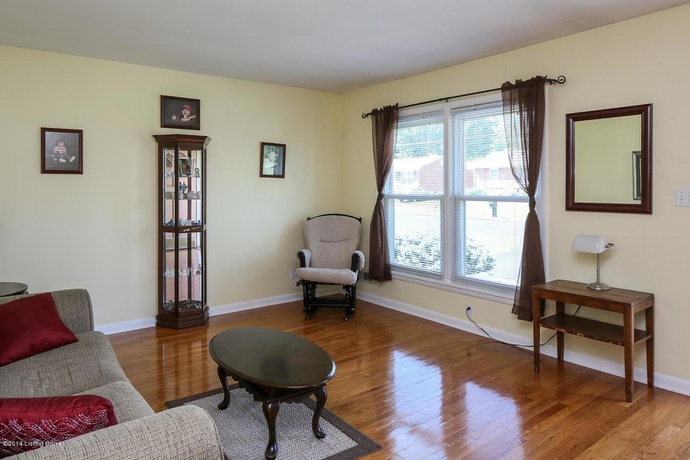 5511 Idlewood Ln unit 1B1, Louisville, KY 40291 - photo 1