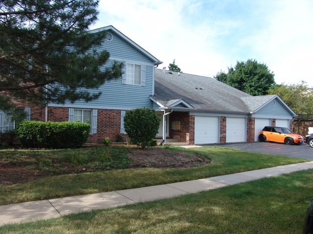 1725 Chesapeake Ln unit 5, Schaumburg, IL 60193 - photo 1