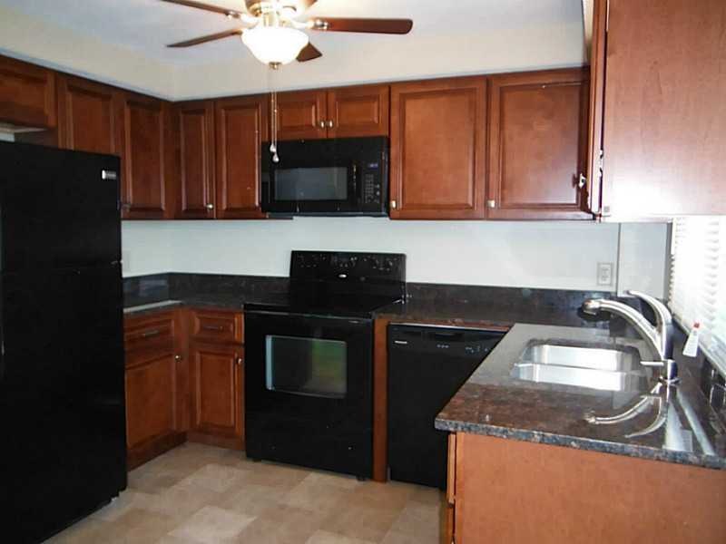 Kitchen. Beautiful cabinets, plenty of counter spa