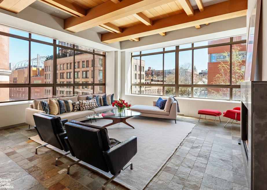 Sold $3,375,000 • Co-Listing Agent