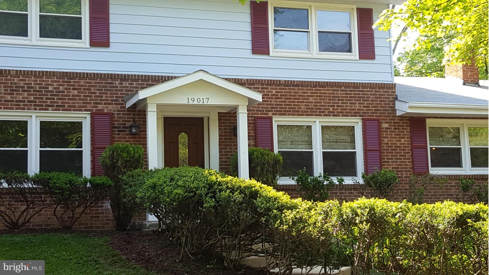 19017 High Point Dr, Gaithersburg, MD 20879 - photo 1