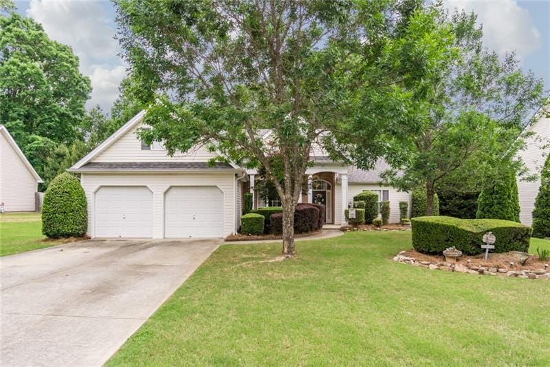 5165 Oaks Landing Ct, Sugar Hill, GA 30518 - photo 1