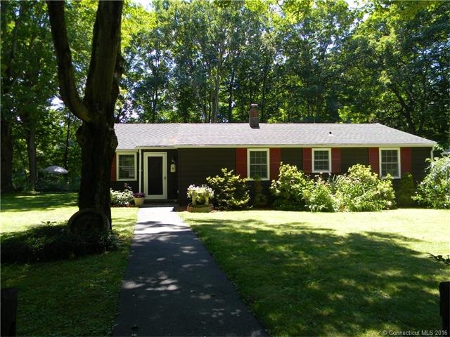 Welcome home to this update tidy Ranch set on a gr