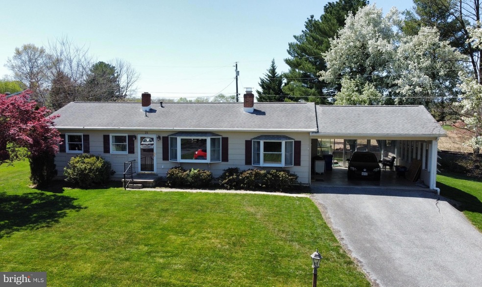 25 William St, Walkersville, MD 21793 - photo 1