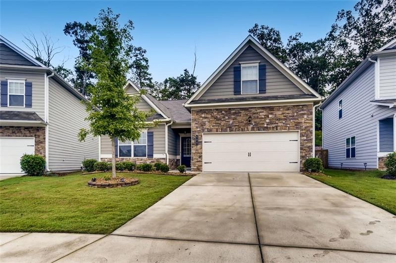 135 Prominence Ct, Canton, GA 30114 - photo 1