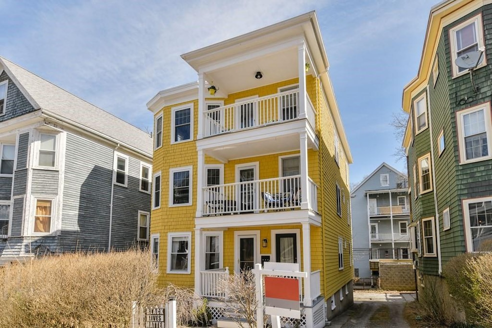 72 Woodlawn St unit 3, Boston, MA 02130 - photo 1