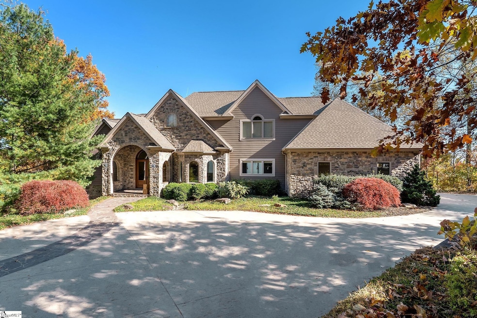 39 The Cliffs Pkwy, Landrum, SC 29356 - photo 1