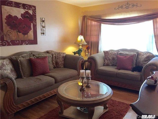 111-16 168th St, Jamaica, NY 11433 - photo 1