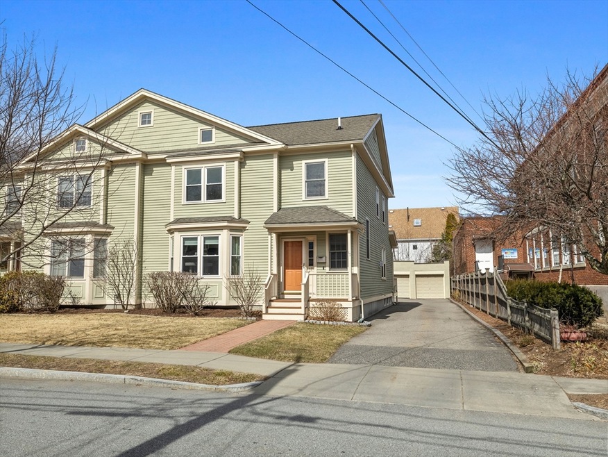 Sold $1,260,000 • Co-Listing Agent