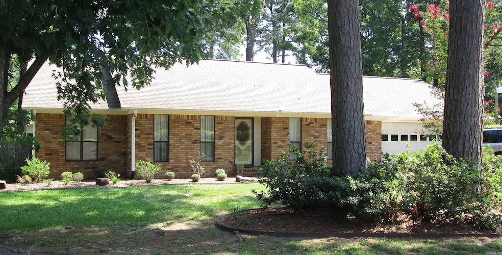 Sold $256,900
