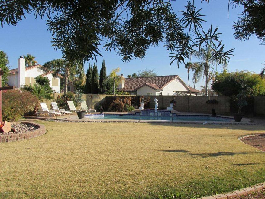 HEARNE BACKYARD