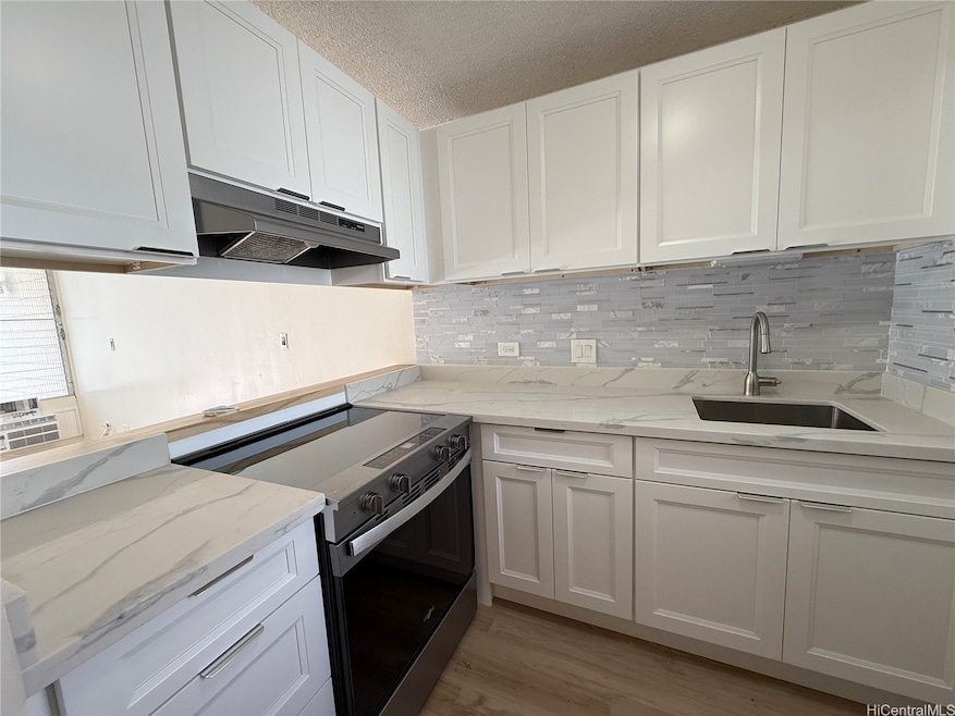 Summer Palace unit 702, Honolulu, HI 96814 - photo 1